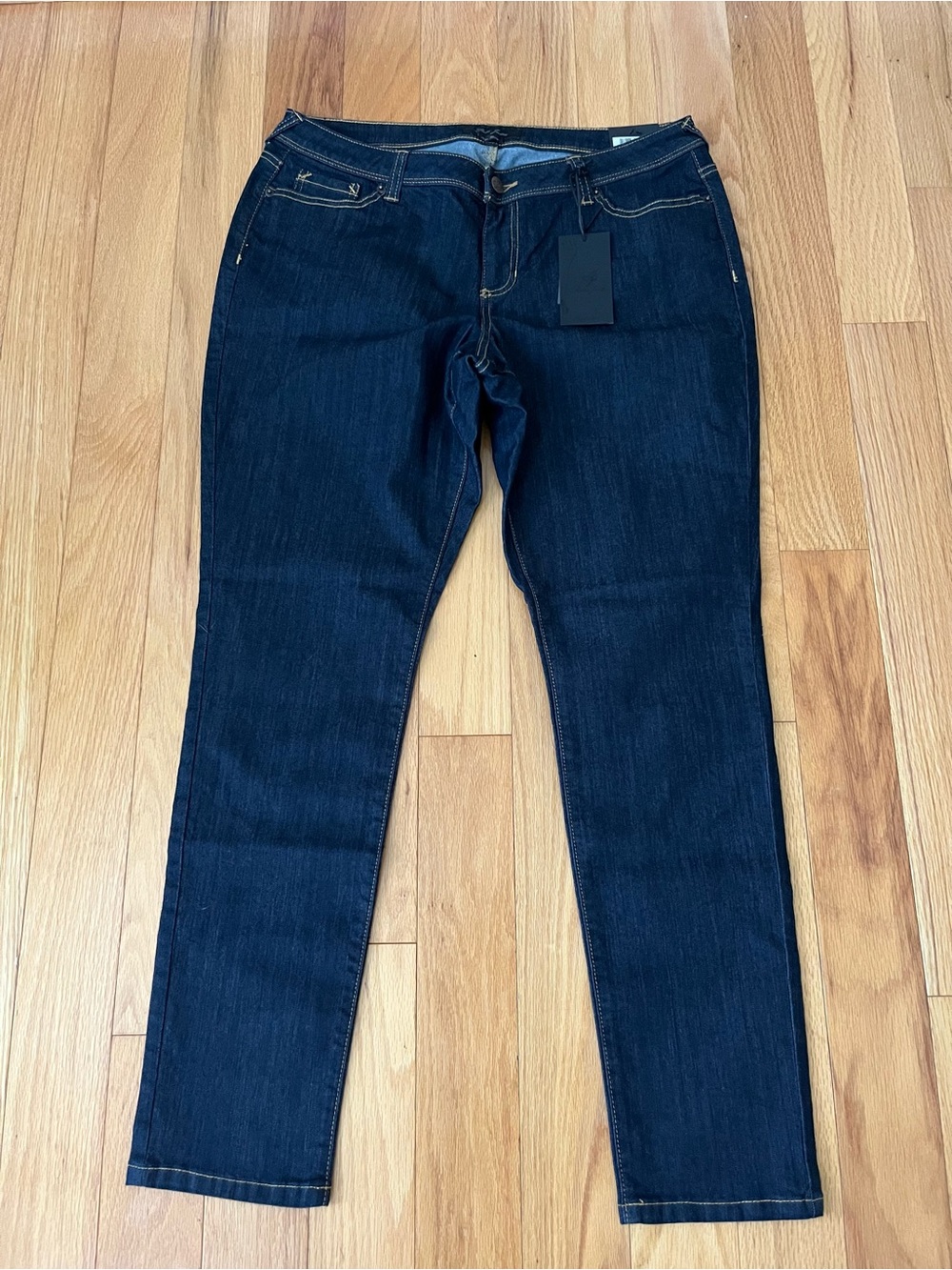 Women's Skinny Stretch Jeans in Dark Indigo